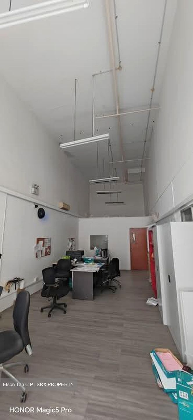 8B @ Admiralty (D27), Factory #561529311